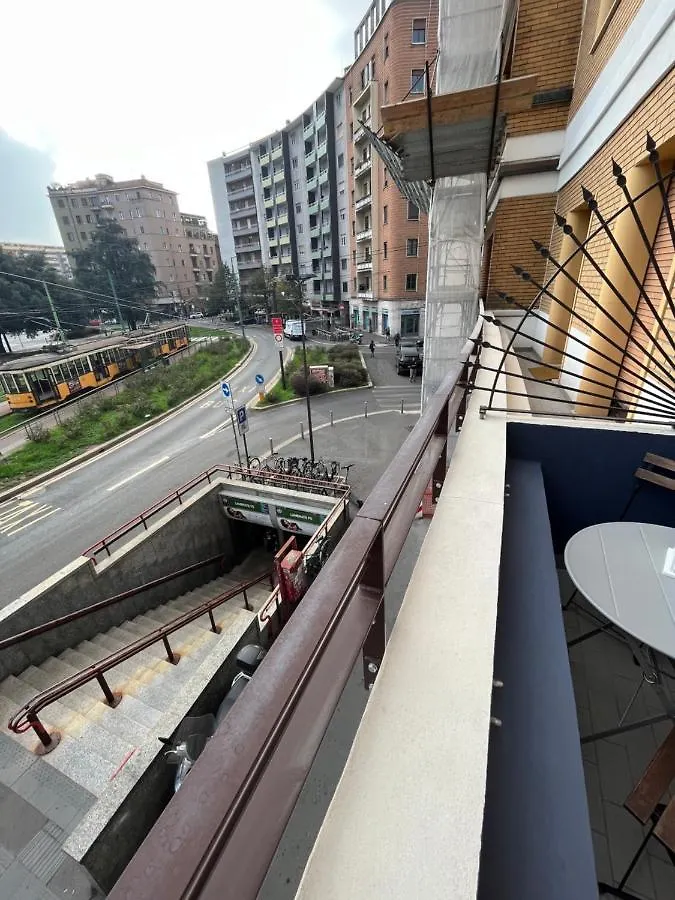 Citta Studi Apartment - Front Metro Lambrate Milán 0*,